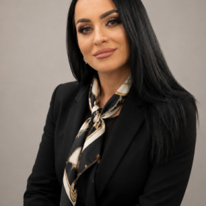 Angela Rus