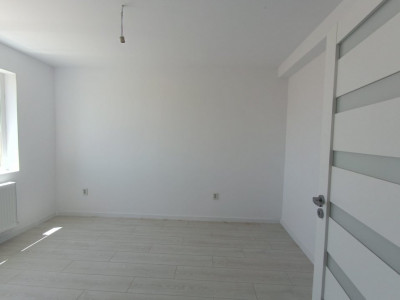 Apartament 2 camere 55 mp, decomandat Giroc - ID V47 imagine mica 3, foxfort.ro