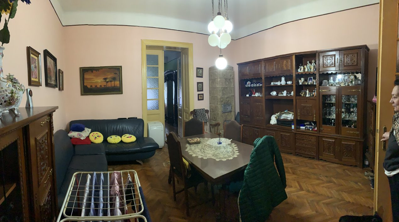 Apartament 4 camere de vanzare, zona Balcescu - V1590 1