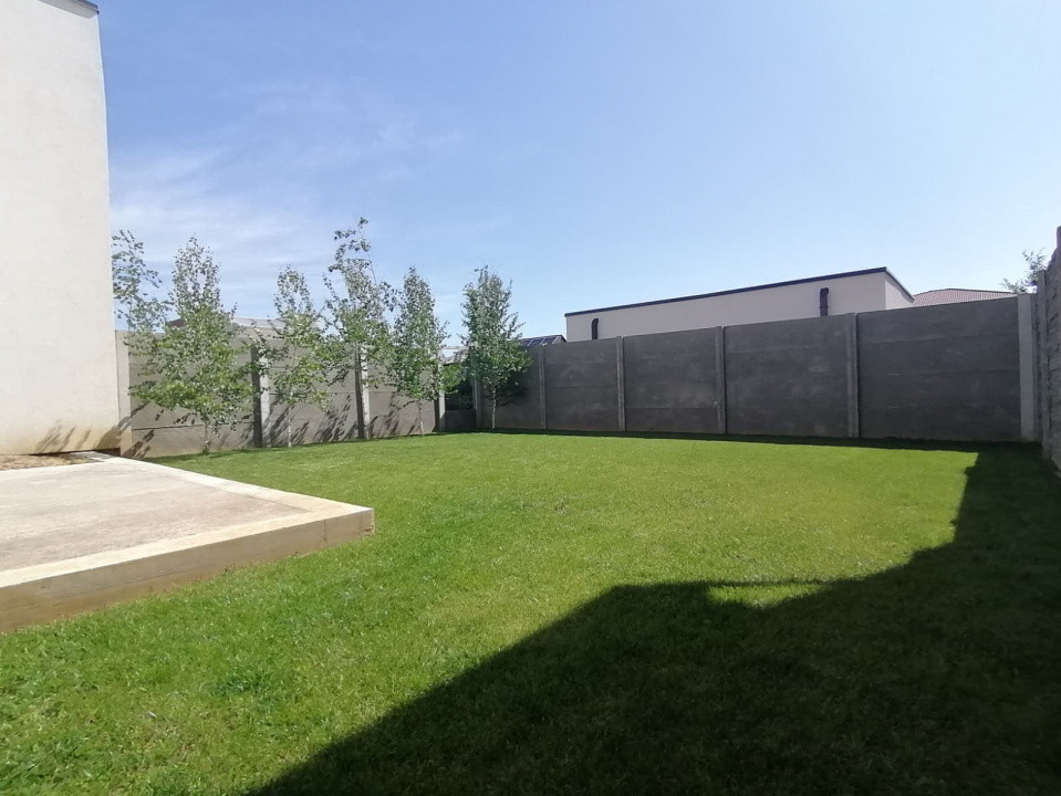 Duplex 4 camere Mosnita Noua pozitionat la asfalt cu toate utilitatile 2, foxfort.ro
