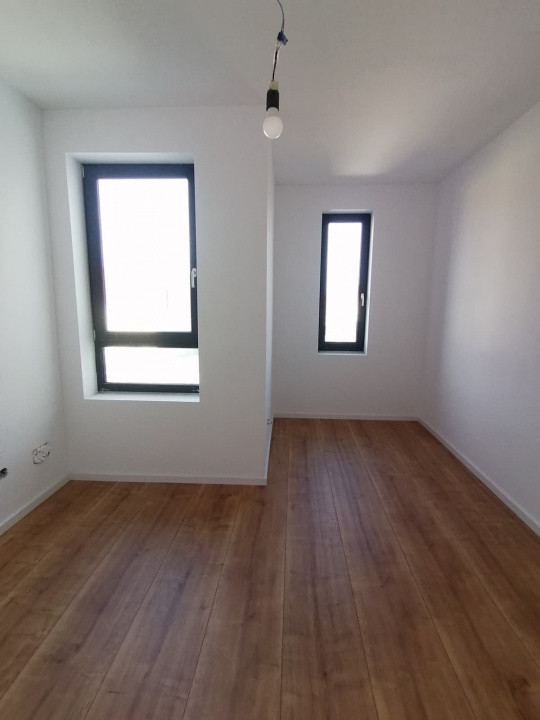Duplex 4 camere Mosnita Noua pozitionat la asfalt cu toate utilitatile 17, foxfort.ro