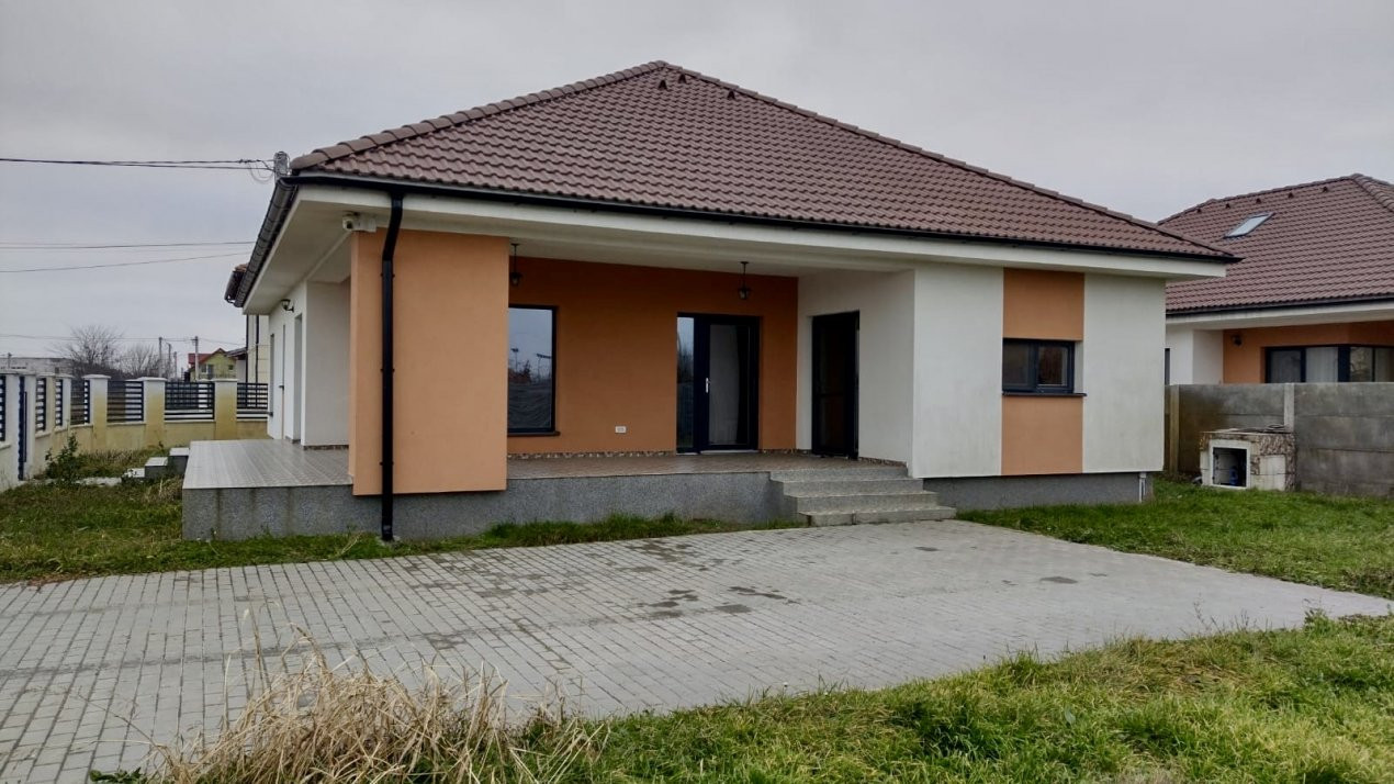 Casa individuala, cu 7 camere, de vanzare in Sacalaz 1, foxfort.ro