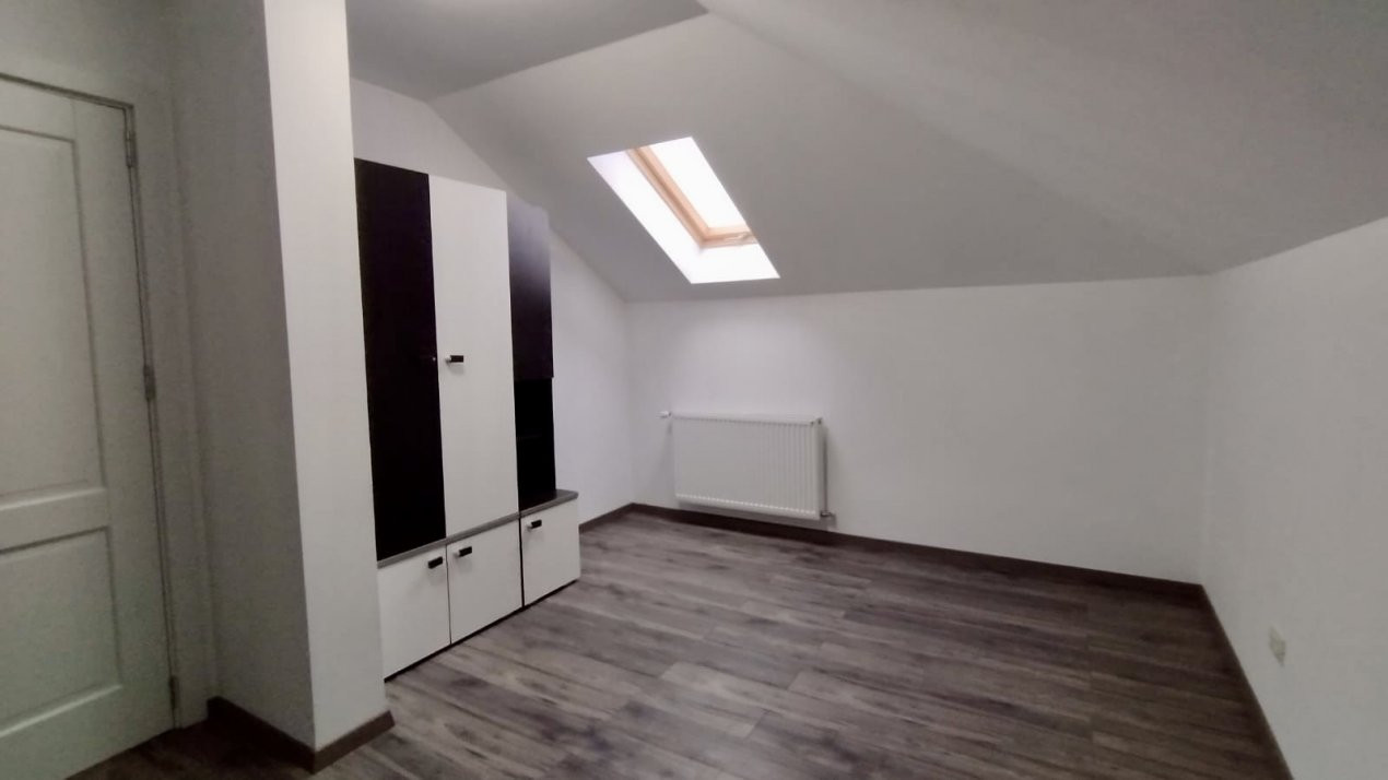 Casa individuala, cu 7 camere, de vanzare in Sacalaz 6, foxfort.ro