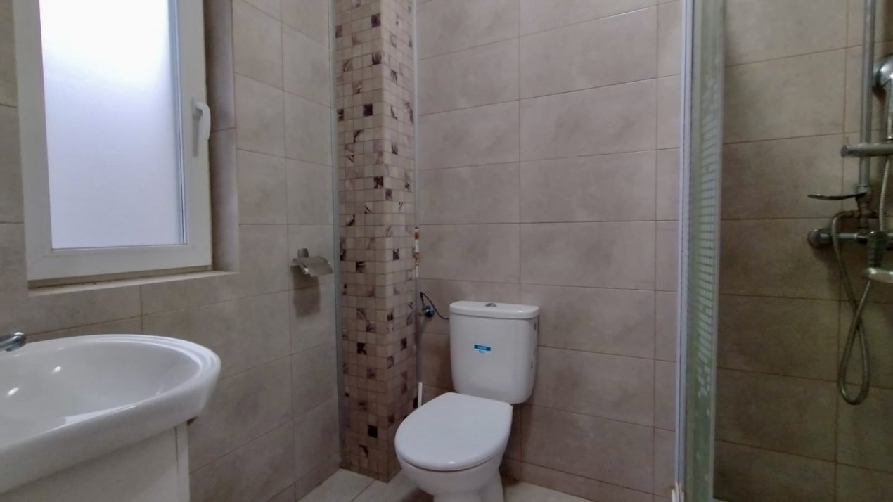 Casa individuala, cu 7 camere, de vanzare in Sacalaz 16, foxfort.ro