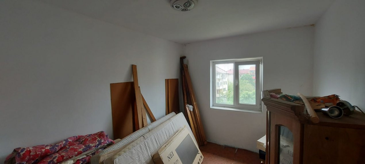 Apartament 4 camere, decomandat, zona Steaua - ID V1870 12
