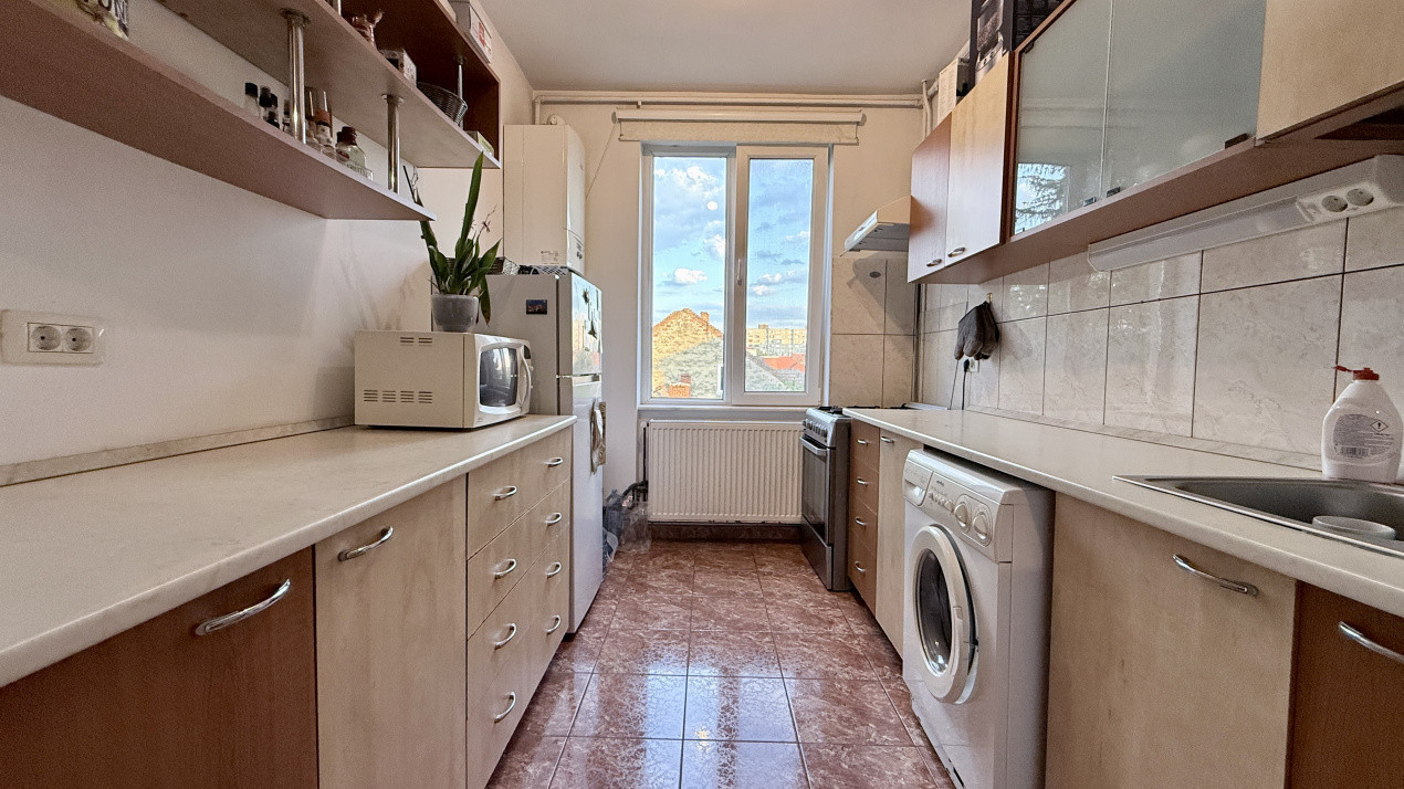 Apartament cu 2 camere, decomandat, de inchiriat, in Timisoara. 9, foxfort.ro