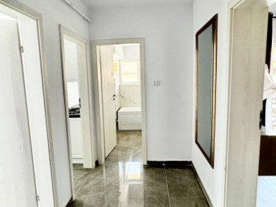 Apartament cu 3 camere și 7 ocuri de parcare in Giroc - ID V2253 imagine mica 8, foxfort.ro
