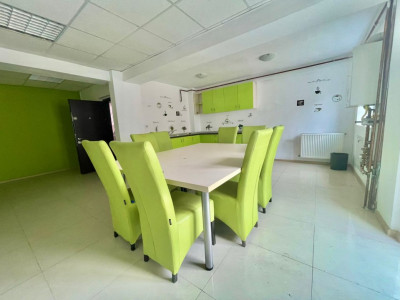 Spatiu comercial de vanzare, 585 mp,locatia excelenta, Timisoara- V2315 imagine mica 10, foxfort.ro