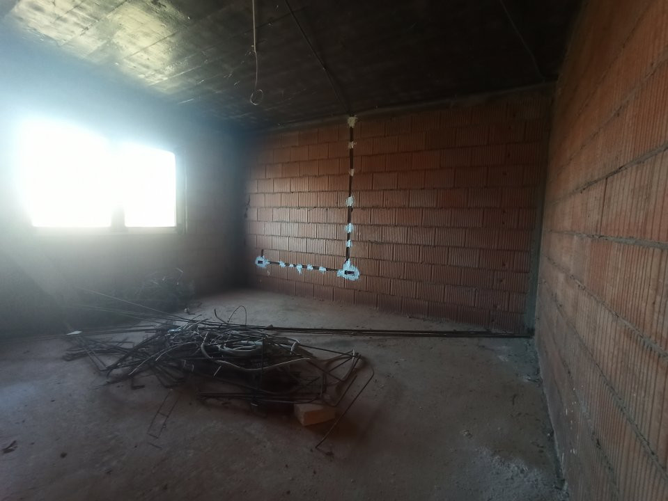 Casa individuala 7 camere Mosnita Noua - V2559 13, foxfort.ro