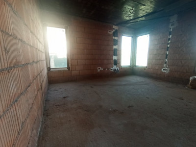 Casa individuala 7 camere Mosnita Noua - V2559 imagine mica 5, foxfort.ro