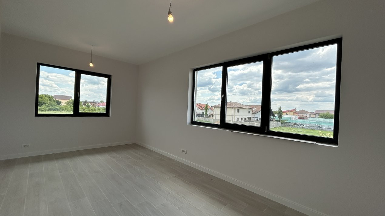 Duplex la chei, 5 camere in Ghiroda 8, foxfort.ro