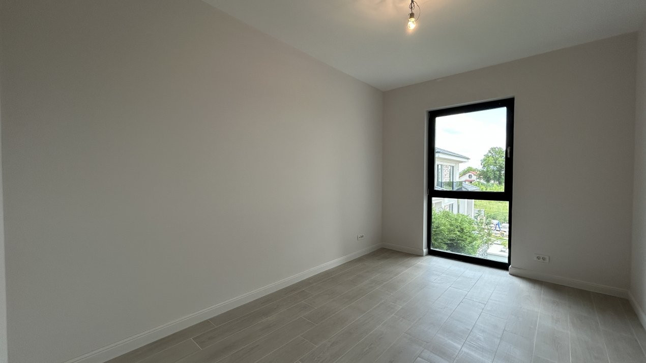 Duplex la chei, 5 camere in Ghiroda 12, foxfort.ro
