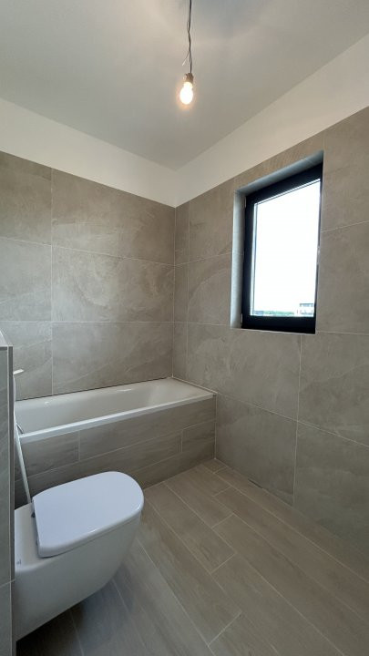 Duplex la chei, 5 camere in Ghiroda 16, foxfort.ro