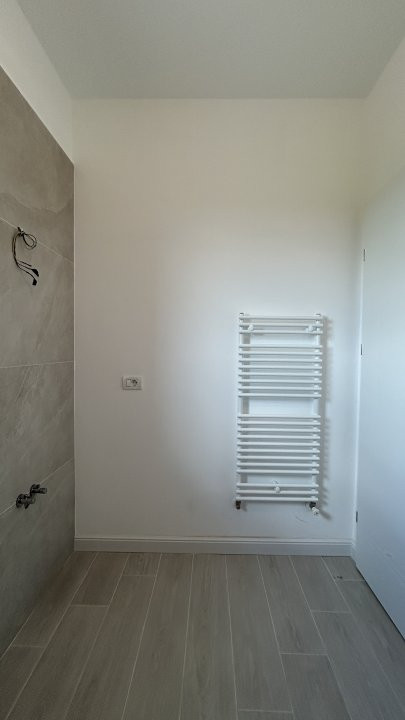 Duplex la chei, 5 camere in Ghiroda 25, foxfort.ro
