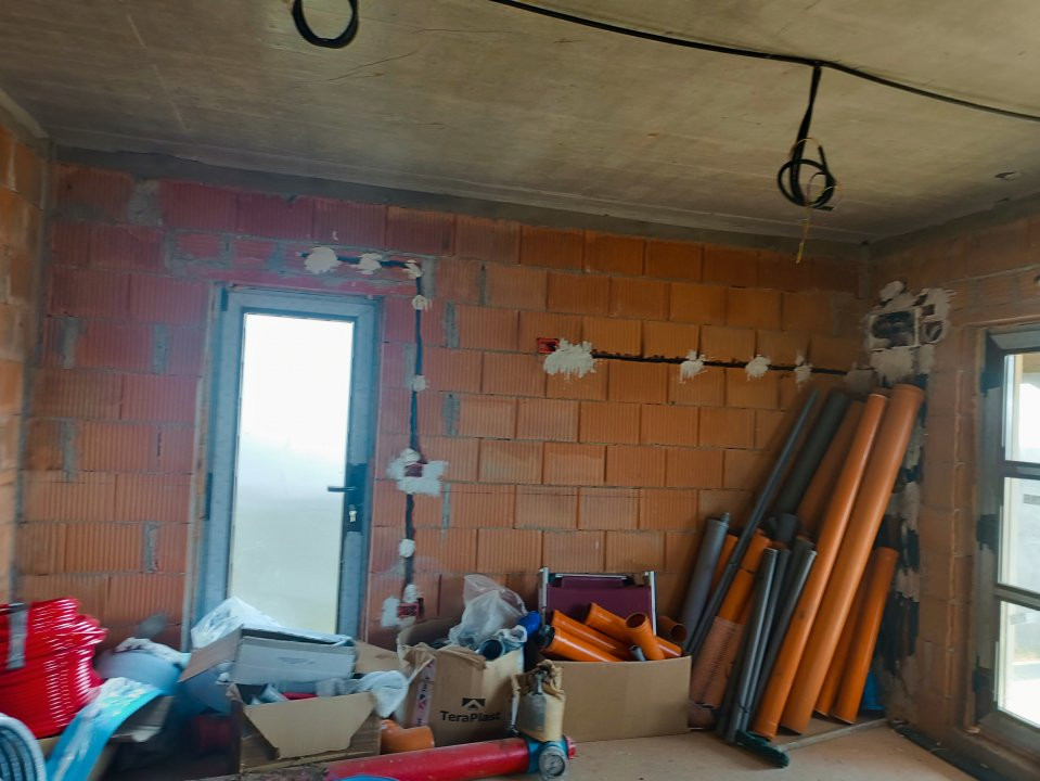 Apartament 3 camere decomandat 72 mp cu gradina de 100 mp in Giroc- V2808 9, foxfort.ro