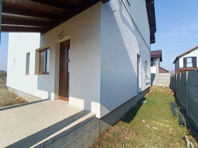 Apartament 3 camere decomandat 72 mp cu gradina de 100 mp in Giroc- V2808 imagine mica 2, foxfort.ro