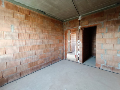 Apartament 3 camere decomandat 72 mp cu gradina de 100 mp in Giroc- V2808 imagine mica 4, foxfort.ro