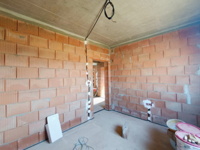 Apartament 3 camere decomandat 72 mp cu gradina de 100 mp in Giroc- V2808 imagine mica 5, foxfort.ro