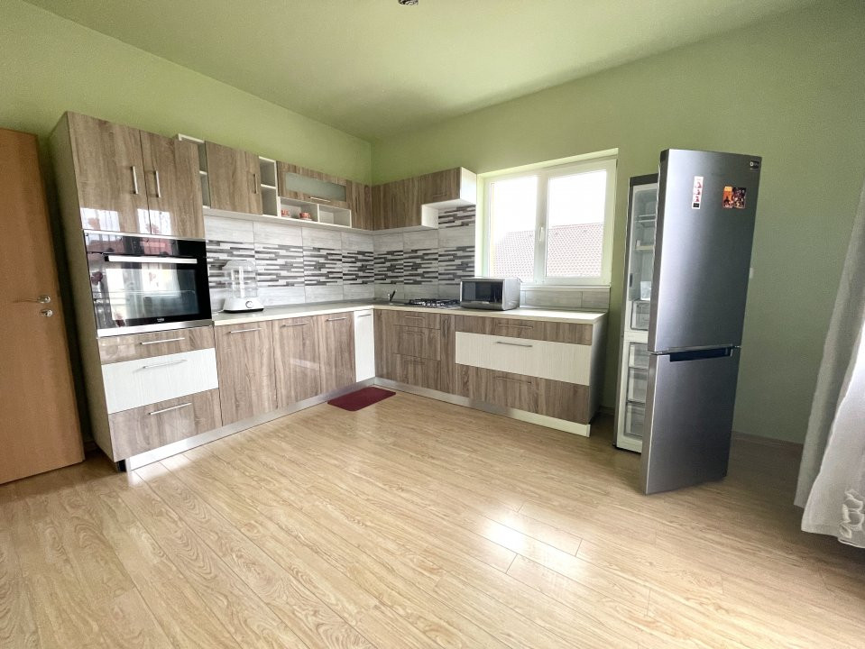 Casa individuala de vanzare, 250 mp, intrare in Dumbravita - V2992 9, foxfort.ro