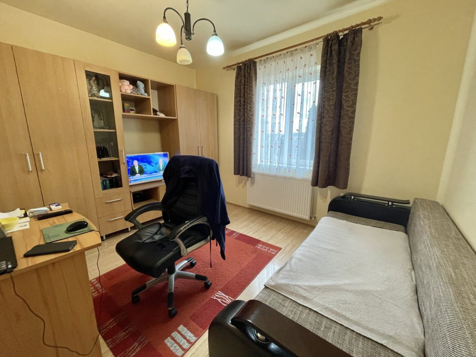 Casa individuala de vanzare, 250 mp, intrare in Dumbravita - V2992 16, foxfort.ro