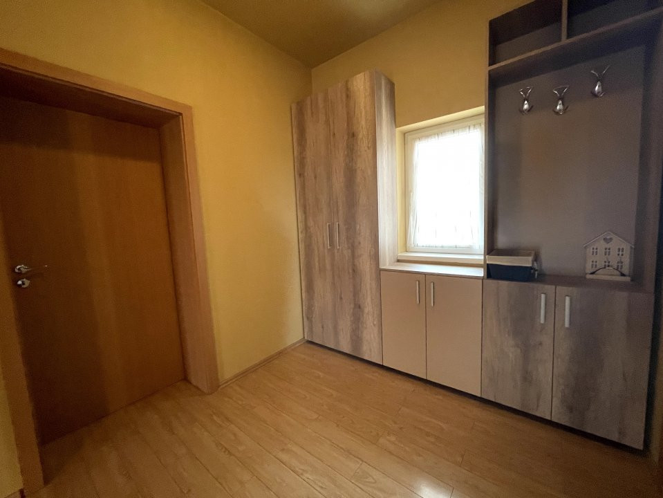 Casa individuala de vanzare, 250 mp, intrare in Dumbravita - V2992 23, foxfort.ro