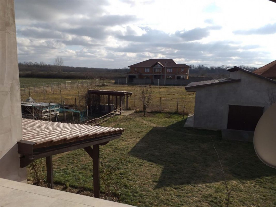 Casa individuala cu 5 camere de vanzare in Sag - ID V155 21, foxfort.ro