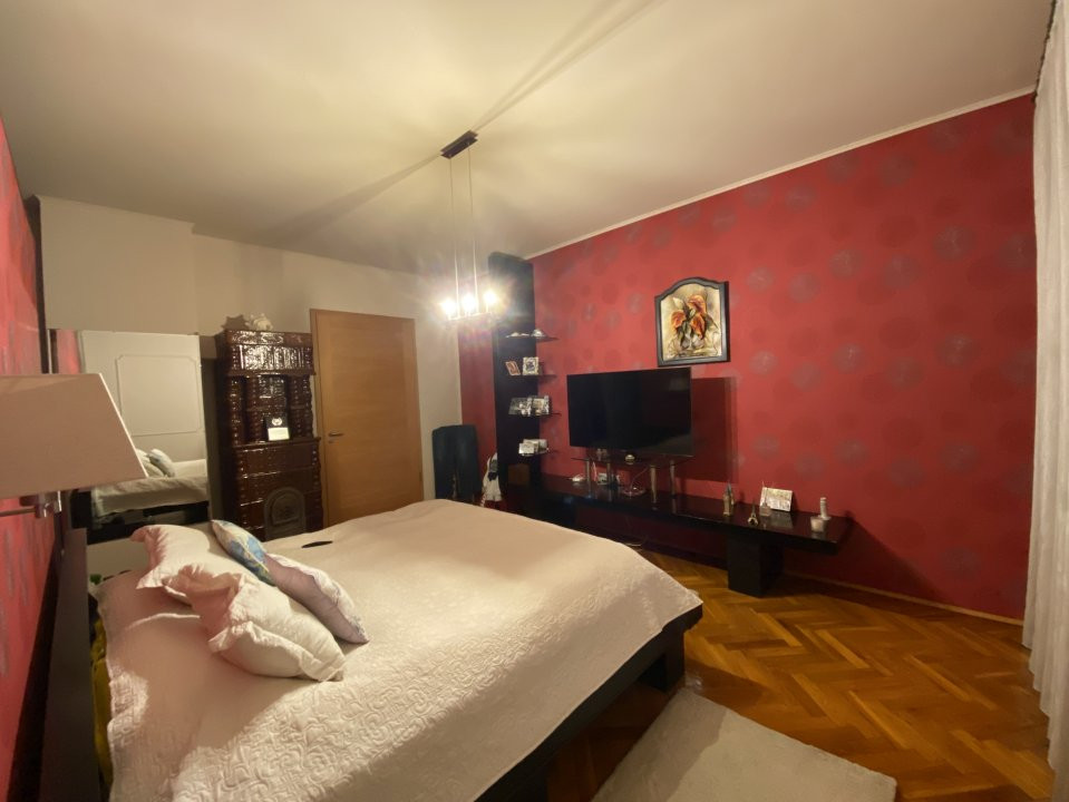 Vila cu 10 camere, de vanzare in Chisoda - ID V3322 19, foxfort.ro