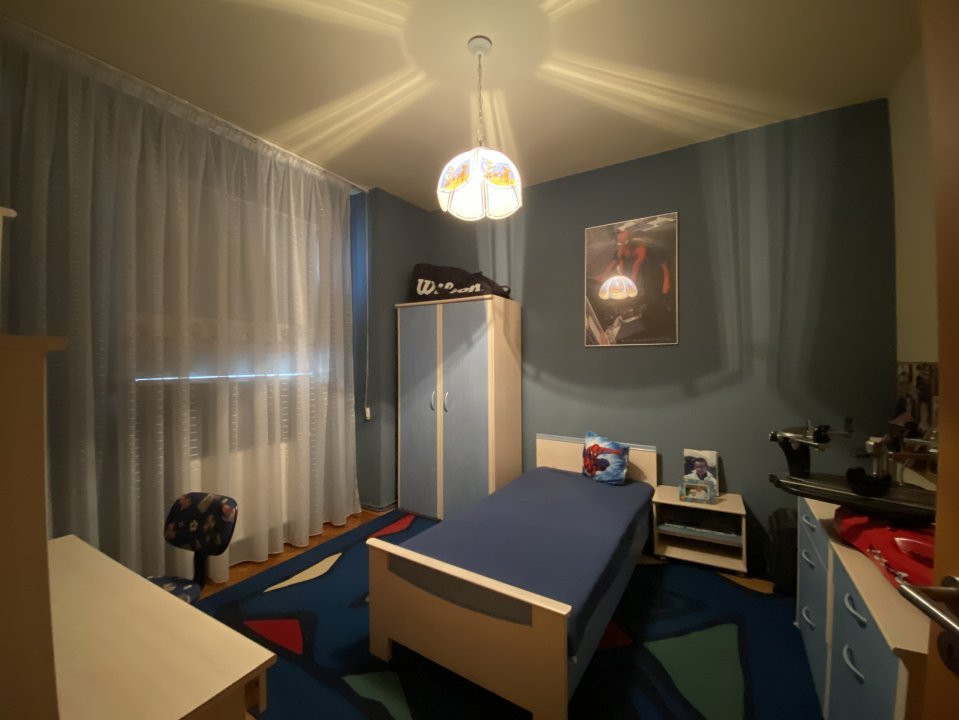 Vila cu 10 camere, de vanzare in Chisoda - ID V3322 24, foxfort.ro