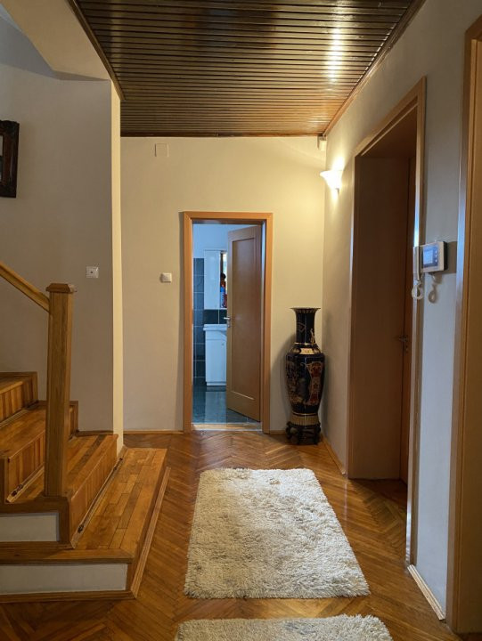 Vila cu 10 camere, de vanzare in Chisoda - ID V3322 48, foxfort.ro