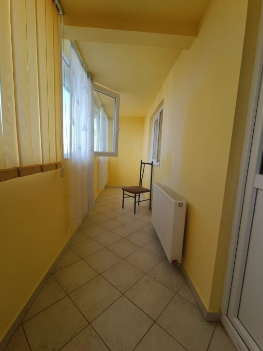 Apartament 3 camere, 63 mp, zona Soarelui, la mansarda 13, foxfort.ro
