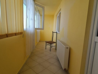 Apartament 3 camere, 63 mp, zona Soarelui, la mansarda imagine mica 13, foxfort.ro