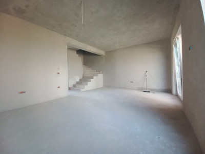 Duplex 4 Camere despartit prin perete dublu - Giroc - ID V3463 imagine mica 4, foxfort.ro