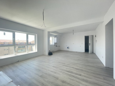 Apartament cu 4 camere, 2 intrari, 95 mp-zona Bucovina - ID V3501