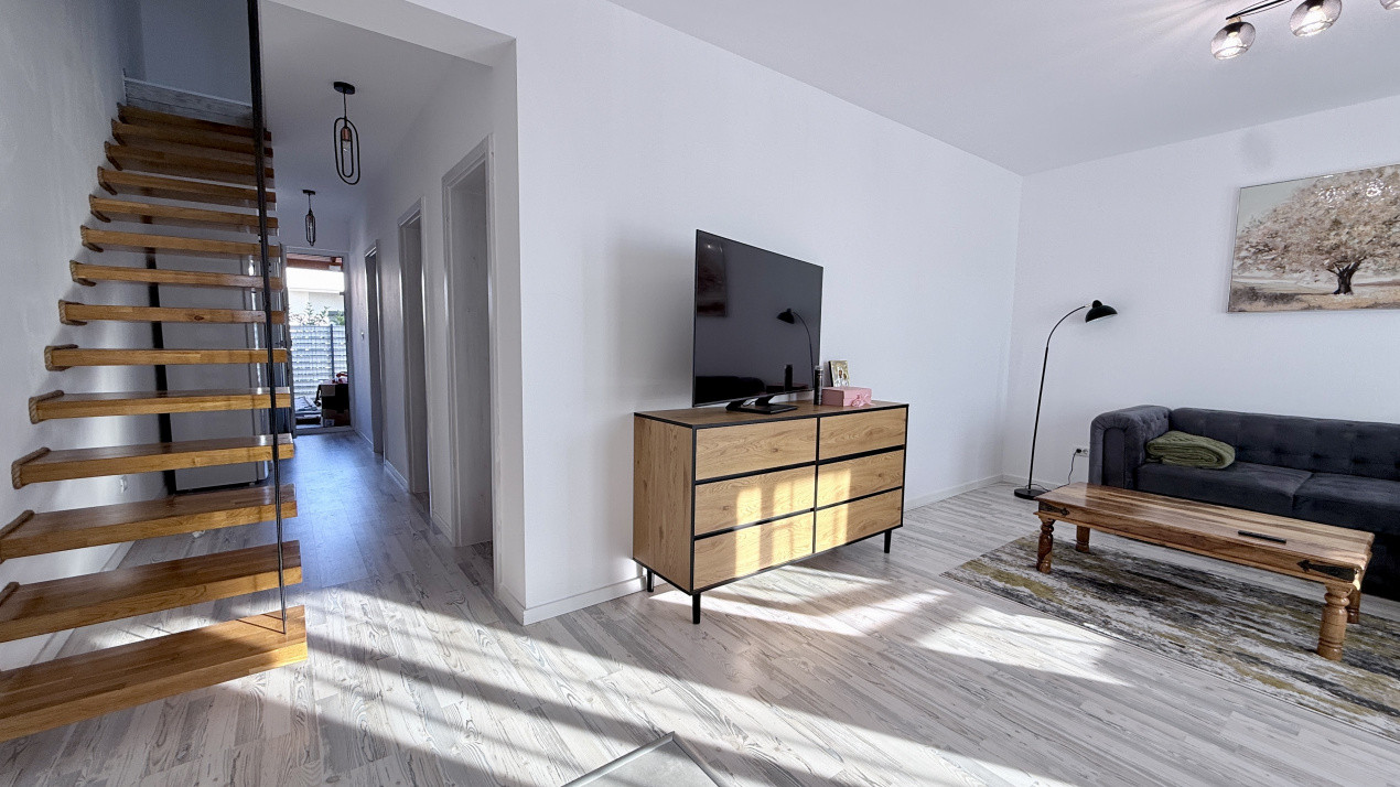 Duplex finalizat cu etaj, 3 camere, Mosnita Veche 7, foxfort.ro