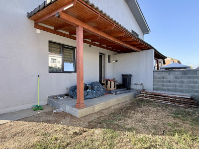 Duplex finalizat cu etaj, 3 camere, Mosnita Veche imagine mica 23, foxfort.ro