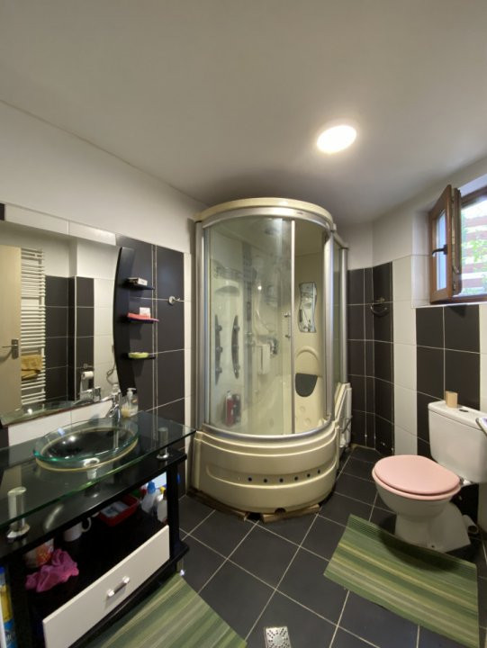 Casa cu 9 camere - panouri fotovoltaice, Timisoara - Bogdanestilor 25, foxfort.ro