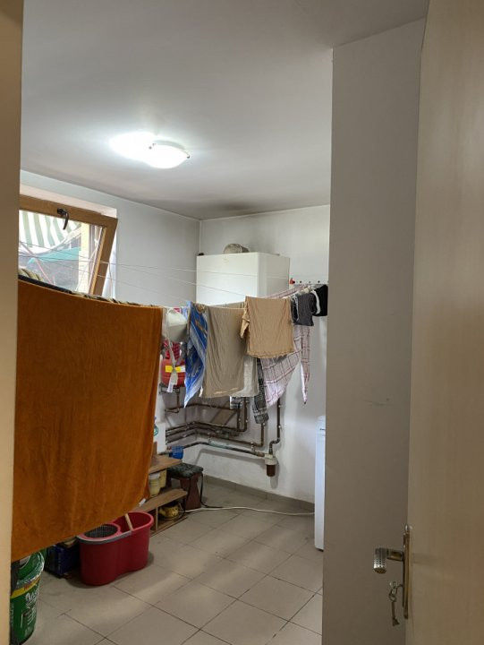 Casa cu 9 camere - panouri fotovoltaice, Timisoara - Bogdanestilor 27, foxfort.ro