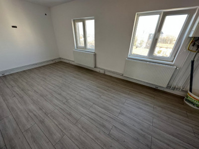 Apartament 4 camere, complet renovat, decomandat zona Dâmbovița - ID V3640
