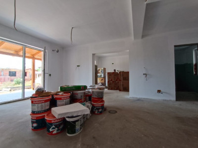 Case insiruite,5 camere, in Chisoda - ID V3662 imagine mica 3, foxfort.ro