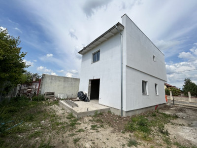Casa individuala cu 4 camere in Giarmata Vii -ID V3745