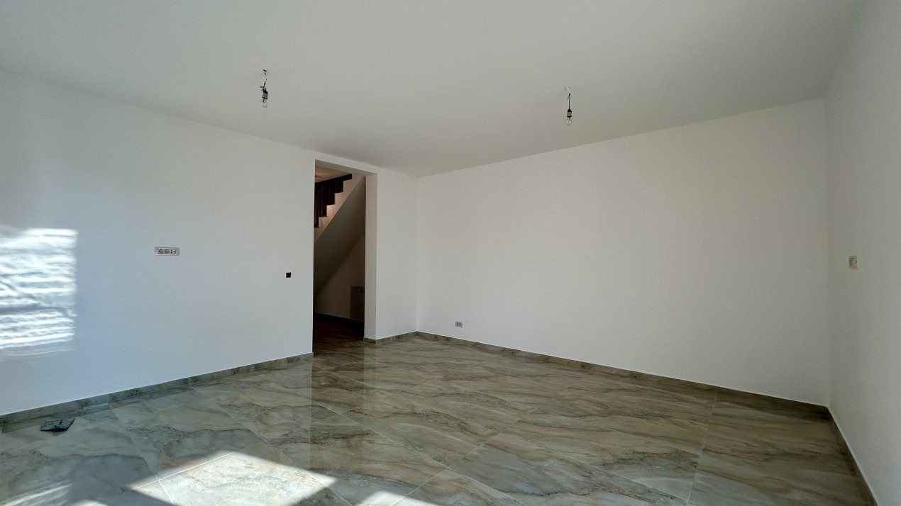 Duplex cu 5 camere de vanzare in Sanandrei - ID V3806 3, foxfort.ro