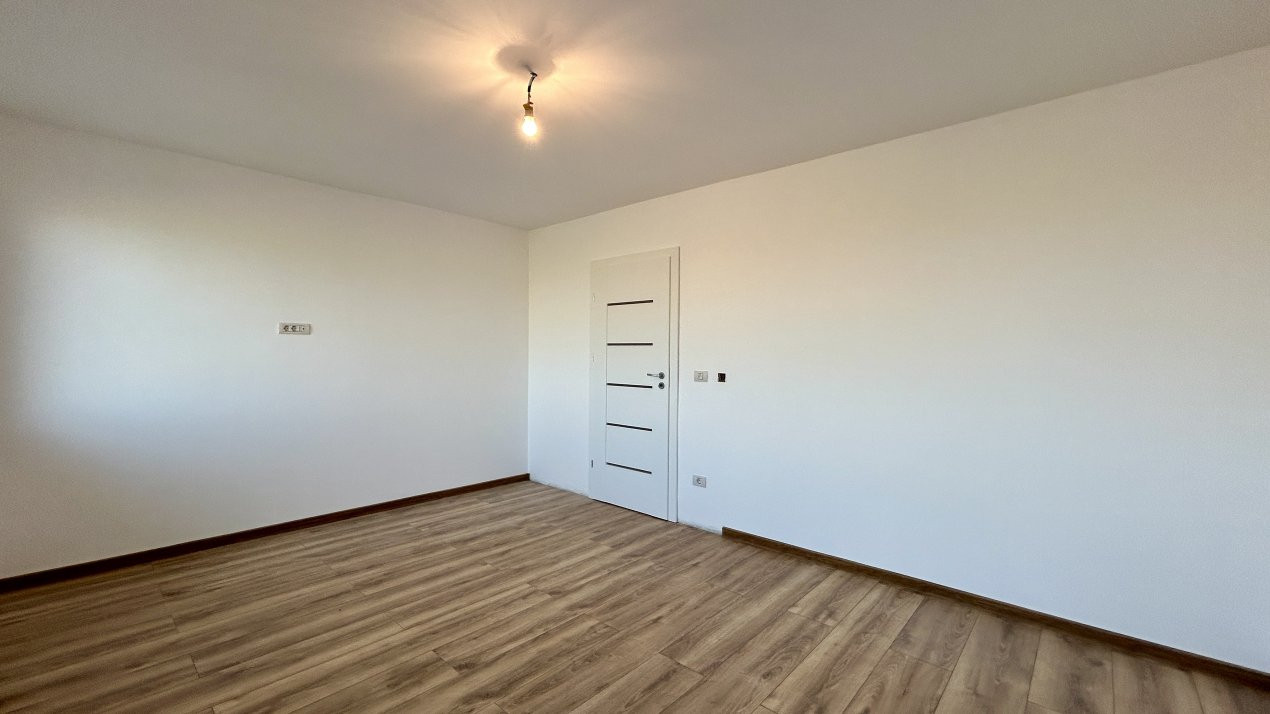 Duplex cu 5 camere de vanzare in Sanandrei - ID V3806 11, foxfort.ro