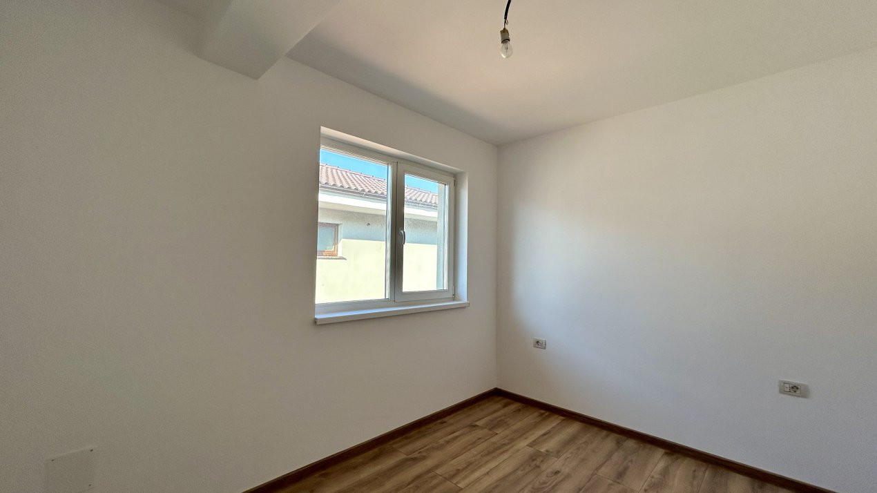 Duplex cu 5 camere de vanzare in Sanandrei - ID V3806 12, foxfort.ro