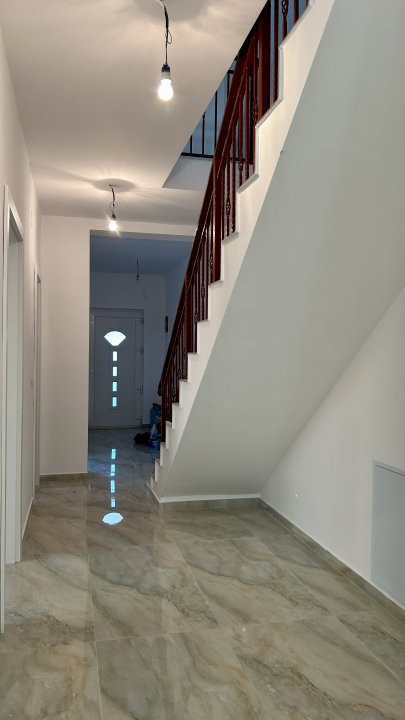 Duplex cu 5 camere de vanzare in Sanandrei - ID V3806 16, foxfort.ro