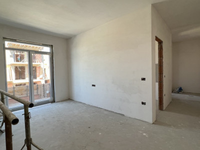 Apartament cu 2 camere + 45MP gradina in Giroc, zona Braytim - ID V3968