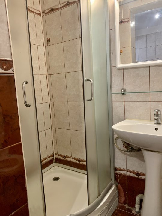 Apartament cu o camera, decomandat, zona Complex Studentesc 3, foxfort.ro