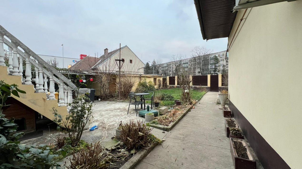 Casa cu 4 camere de vanzare, Timisoara  4, foxfort.ro