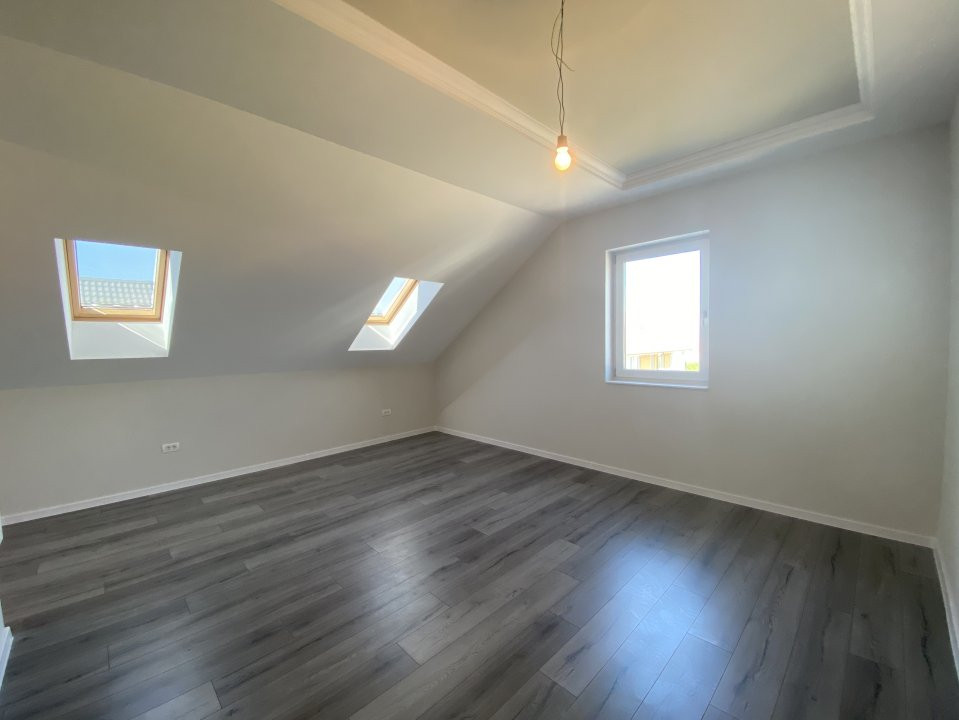 COMISION 0% Apartament cu 3 camere, 89 mp utili in Dumbravita 4, foxfort.ro