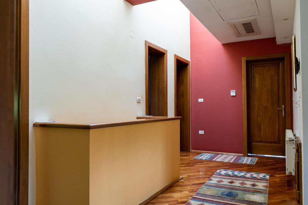 Casa individuala cu Garaj 360mp Utili, Zona Crisan - ID V4097 8, foxfort.ro