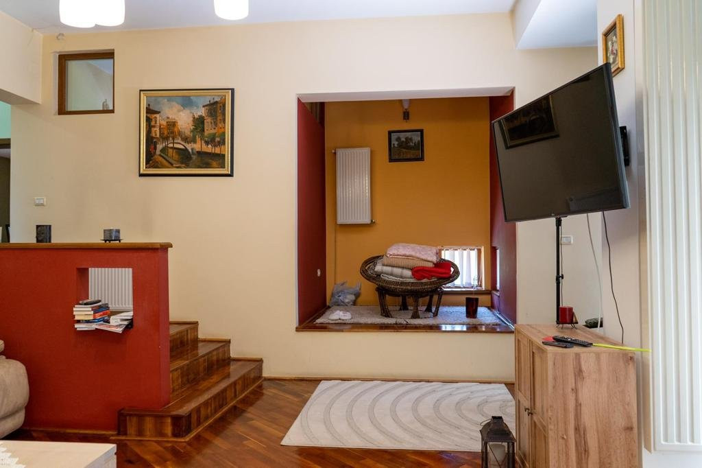 Casa individuala cu Garaj 360mp Utili, Zona Crisan - ID V4097 9, foxfort.ro